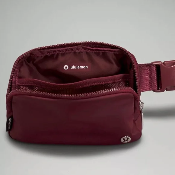 NWT Red Merlot Everywhere Belt Bag - Picture 4 of 6